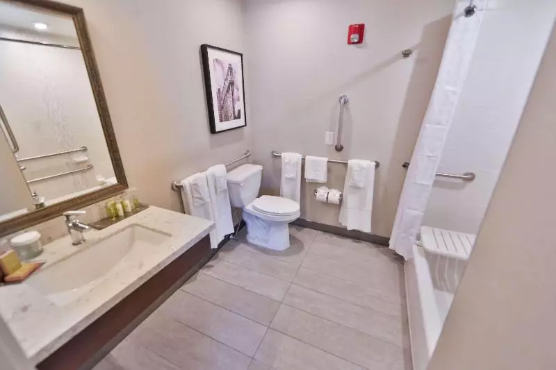 スタンダードルーム, Doubletree By Hilton Atlanta  Alpharetta