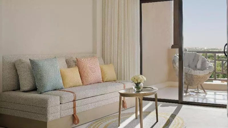 اتاق استاندارد با تخت بزرگ برای معلولان, Doubletree By Hilton  Sterling  Dulles Airport