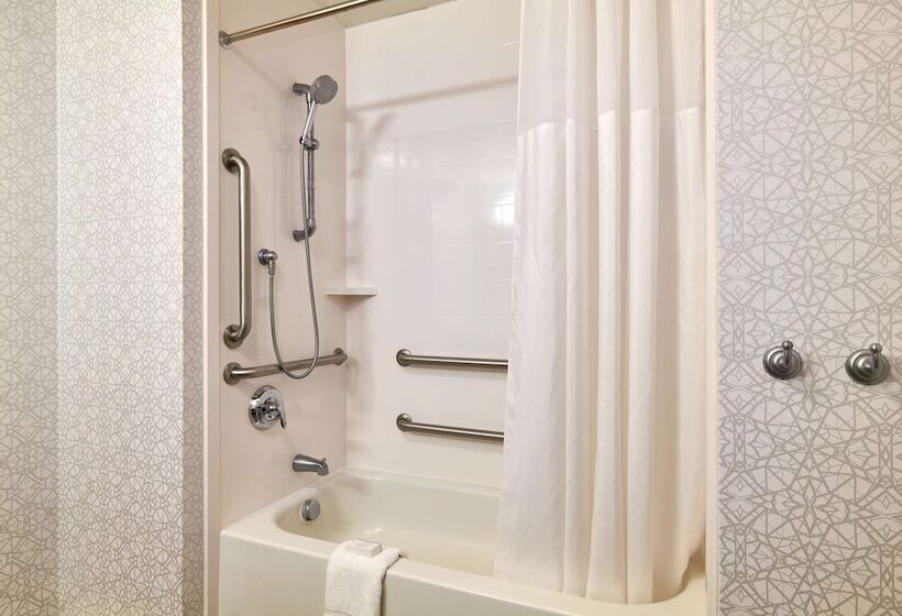 身障者適用スタンダードルーム, Hilton Garden Inn Bloomington