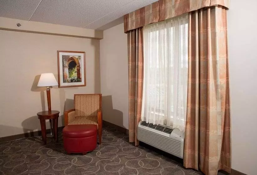 اتاق استاندارد برای معلولان, Hilton Garden Inn Erie