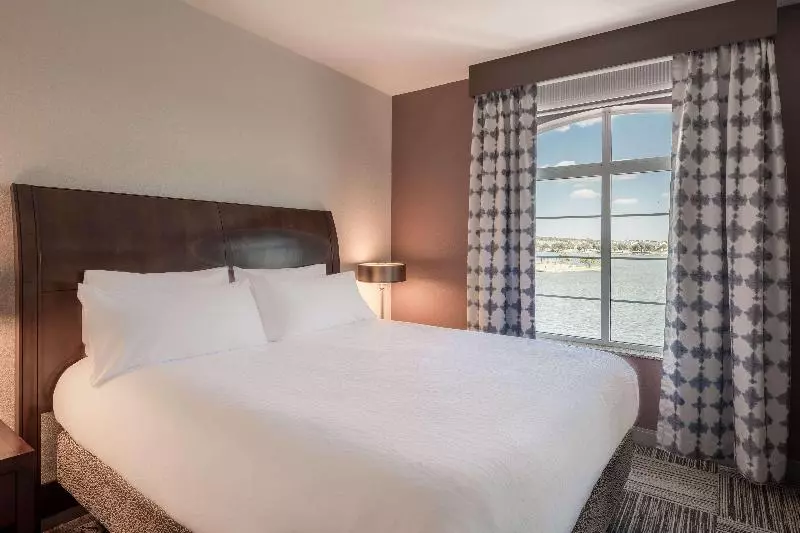 キングサイズベッドのスタンダードルーム, Hilton Garden Inn Granbury