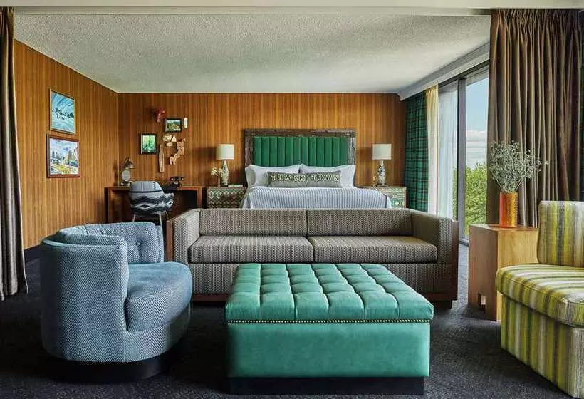 سوییت جونیور لوکس, Hilton President Kansas City