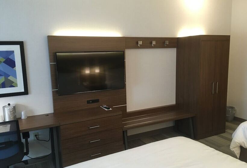 Люкс, Holiday Inn Express Hotel & Suites Bethlehem Airport/allentown Area, An Ihg