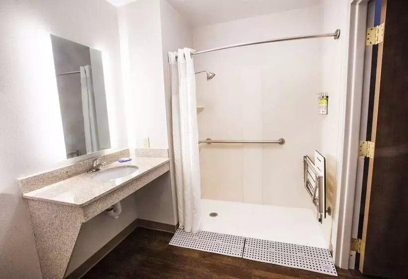 سوئیت برای معلولان, Holiday Inn Express Hotel & Suites Bethlehem Airport/allentown Area, An Ihg