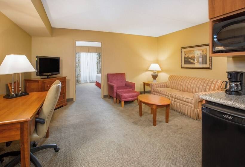 스위트, Holiday Inn Express & Suites Bloomington, An Ihg
