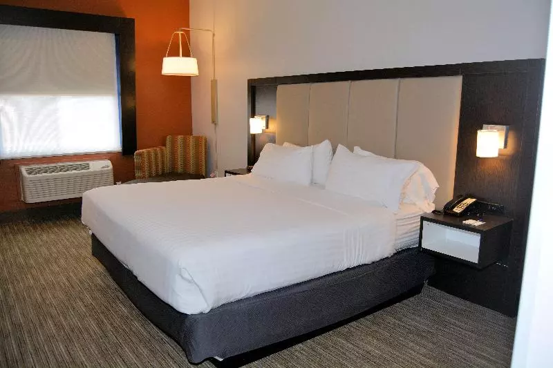 اتاق استاندارد با تخت بزرگ, Holiday Inn Express Hotel And Suites Abilene, An Ihg