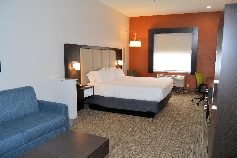 Suite met Kingsize Bed, Holiday Inn Express Hotel And Suites Abilene, An Ihg