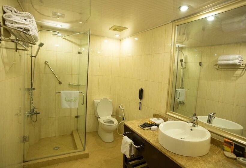 جناح جونيور, Jupiter International Hotel   Cazanchis