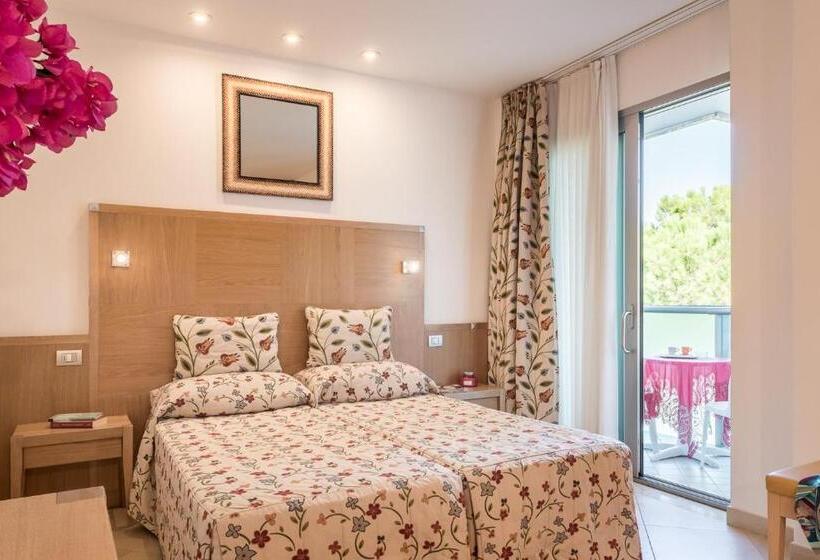 סוויטת ג'וניור, Katja