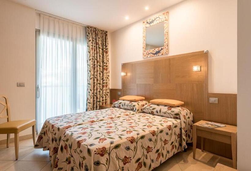 חדר סטנדרט, Katja