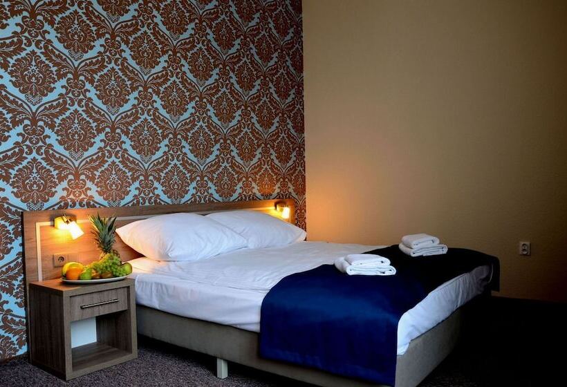 Номер Superior, Lothus