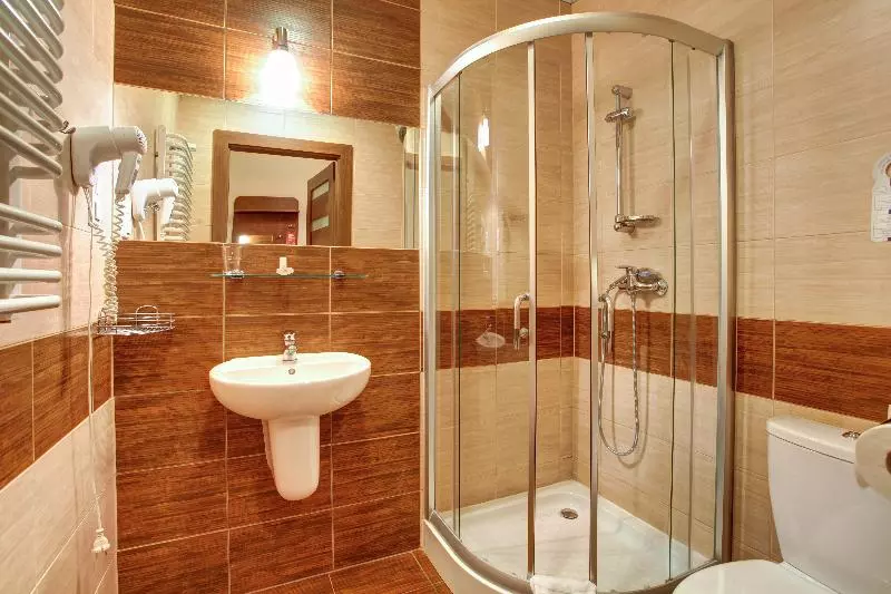 استودیوی استاندارد, Lothus