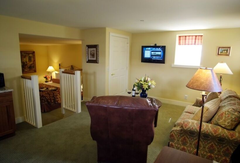 جناح, Normandy Farm Hotel & Conference Center