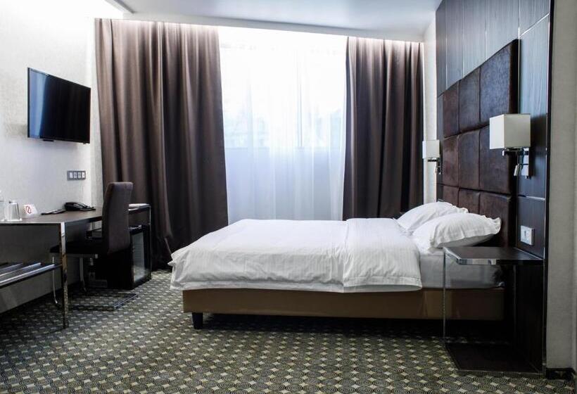 غرفة قياسية, Park