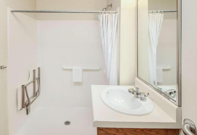장애인을 위한 스탠다드 룸, Woodspring Suites Raleigh Apex
