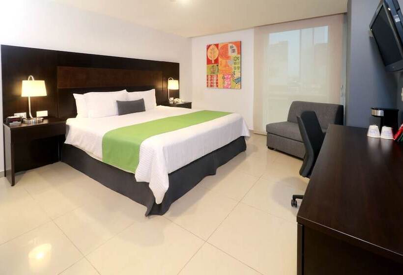 Номер Стандарт 2 Двуспальные Кровати, Wyndham Garden Guadalajara Acueducto