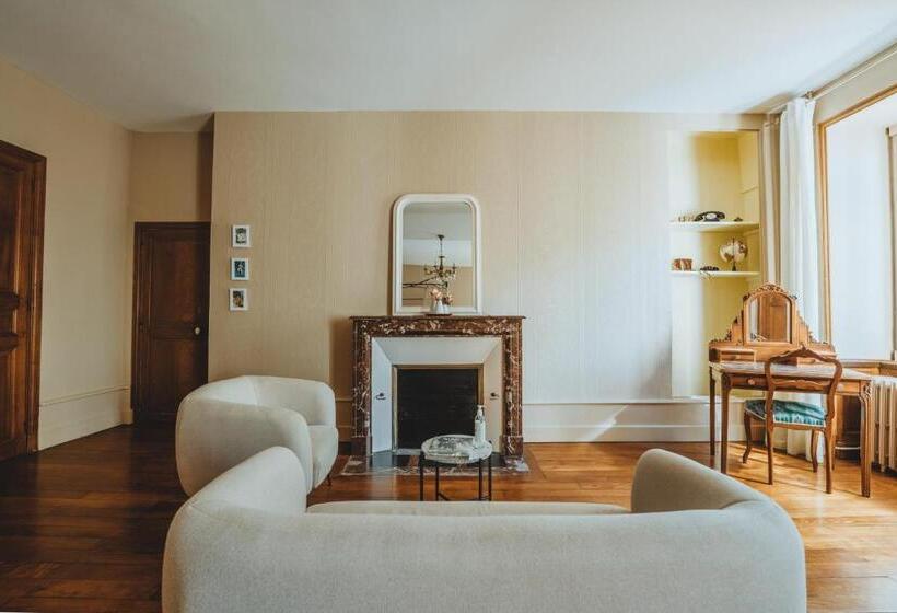 スーペリアールーム, Château Du Guérinet