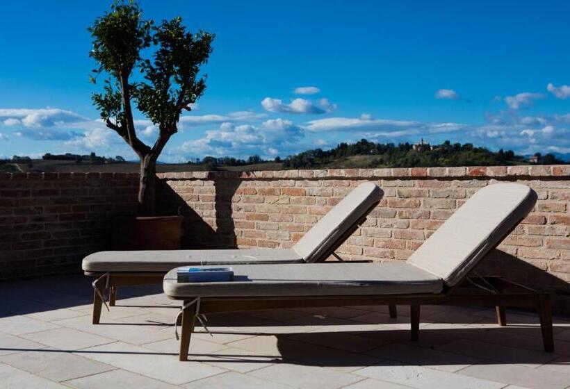 סוויטת ג'וניור עם טרסה, Filodivino Wine Resort & Spa