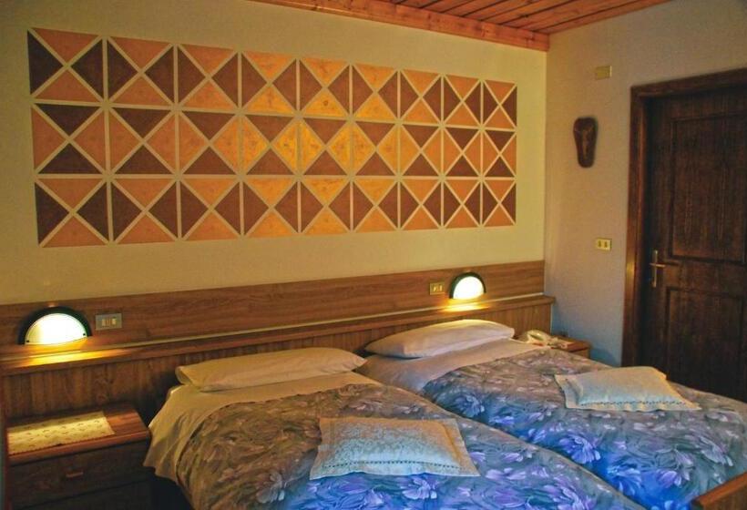 חדר סטנדרט נוף להרים, Garnì Zanella