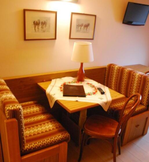 חדר סטנדרט לשלושה, Garnì Zanella