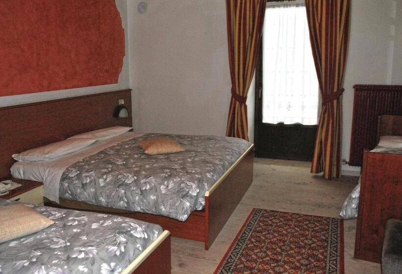 חדר סטנדרט לארבעה, Garnì Zanella