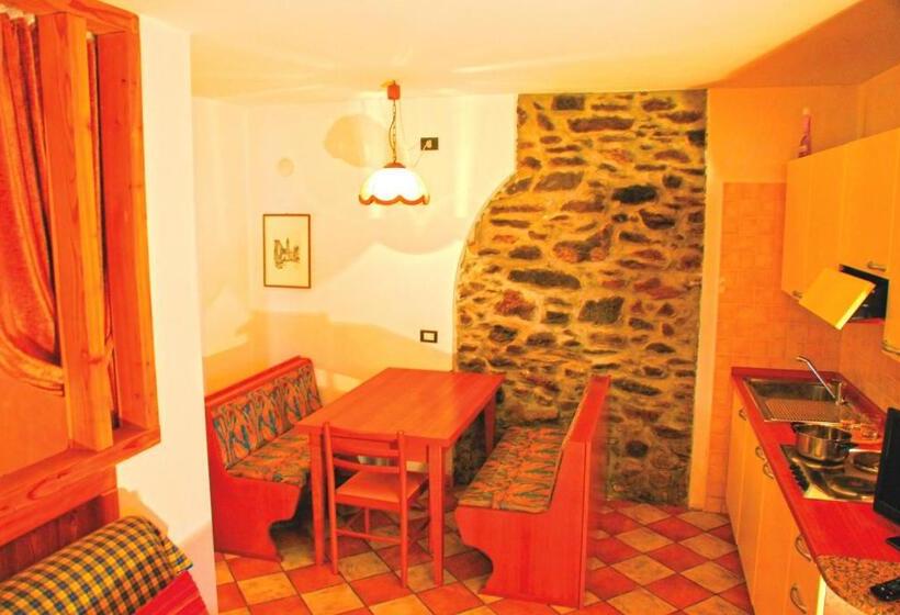 חדר סטודיו סטנדרד, Garnì Zanella