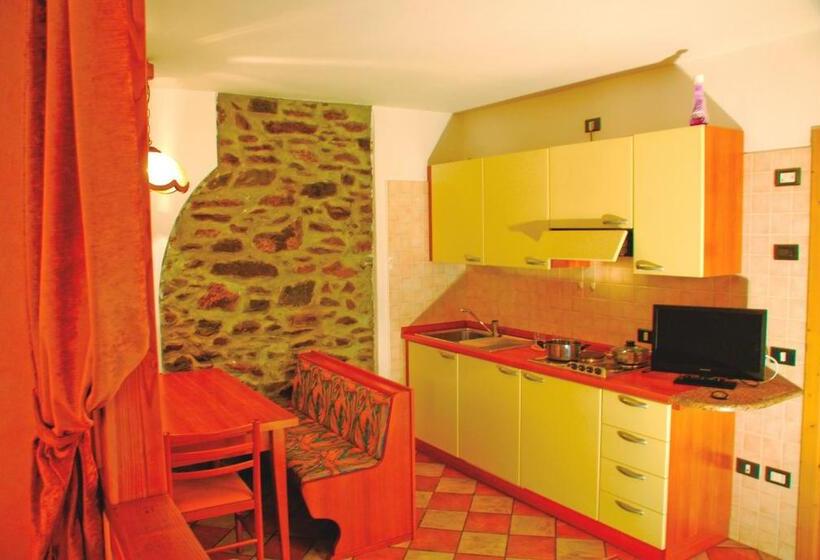 חדר סטודיו סטנדרד, Garnì Zanella