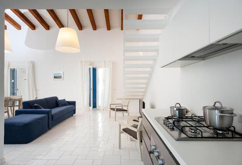 Апартаменты 2 Спальни Боковой Вид на Море, Nerossidiana