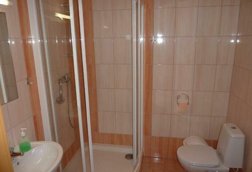 Номер Deluxe, Motorest štěpán