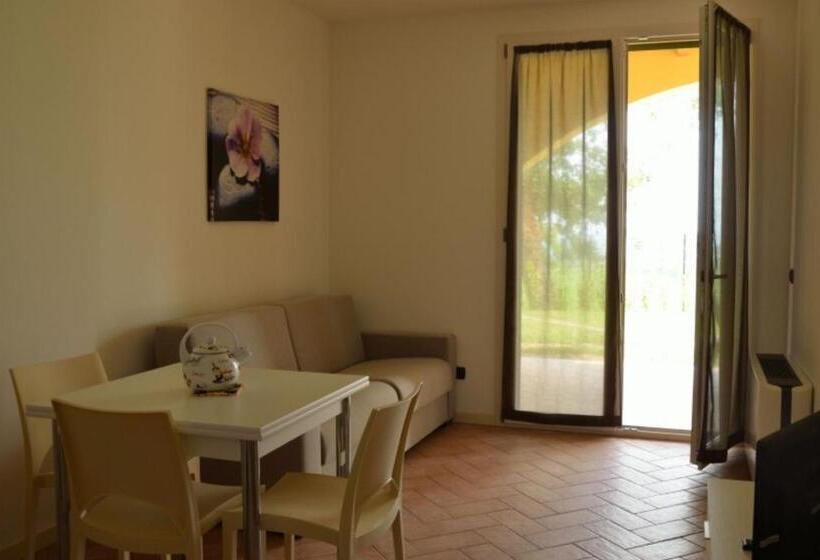 شقة غرفة واحدة, Residence Karina