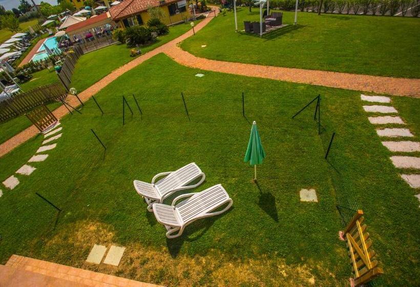 شقة غرفة واحدة, Residence Karina