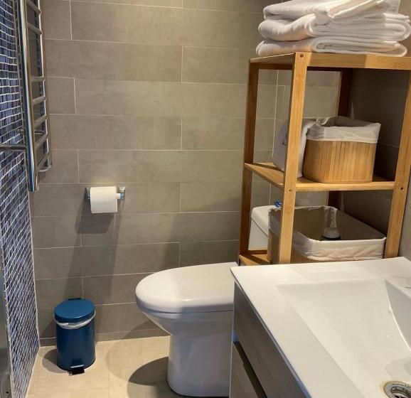 2 Schlafzimmer Apartment, Apartament Condo Amueblado, Encomenderos 200 El Golf, Las Condes Santiago Con Vista Al Costanera Cen