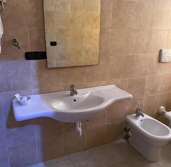 スタンダードルーム, Ferramonti