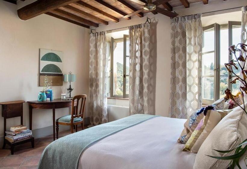 デラックスルーム, La Moscadella