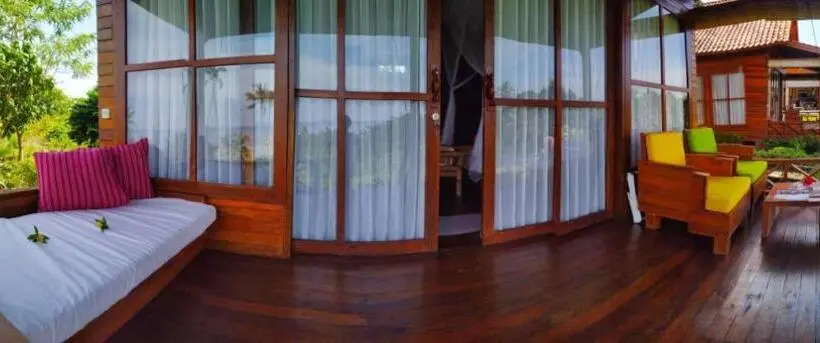 オーシャンビューデラックスルームバルコニー付き, Marind Dive Eco Resort