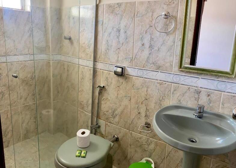 标准三人间, Chão Mineiro