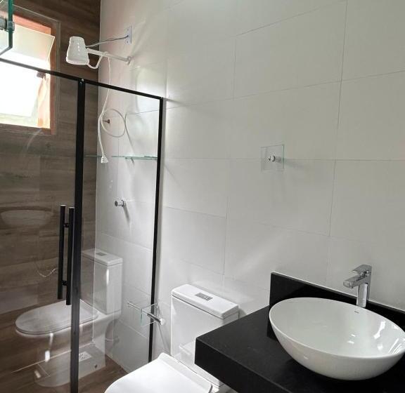 标准间带漩涡浴缸, Chão Mineiro