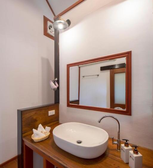 בקתה דלוקס, Kingfisher Ecolodge