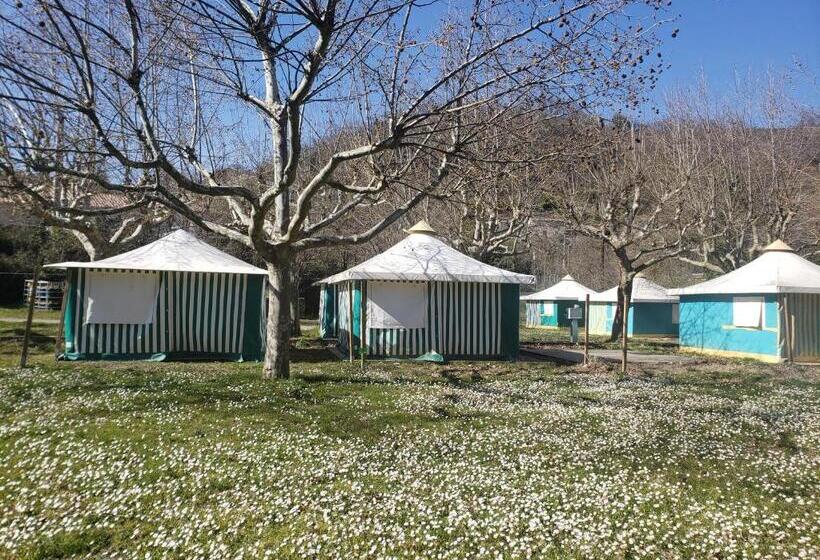 كوخ قياسي, Le Moulin D Onclaire Camping Et Chambres D Hôtes