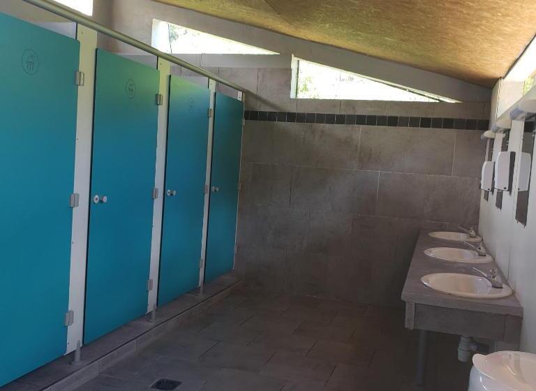 كوخ قياسي, Le Moulin D Onclaire Camping Et Chambres D Hôtes