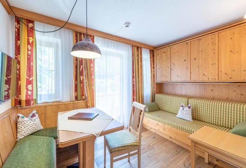 إستديو عائلى, Feriengut Unterhochstätt