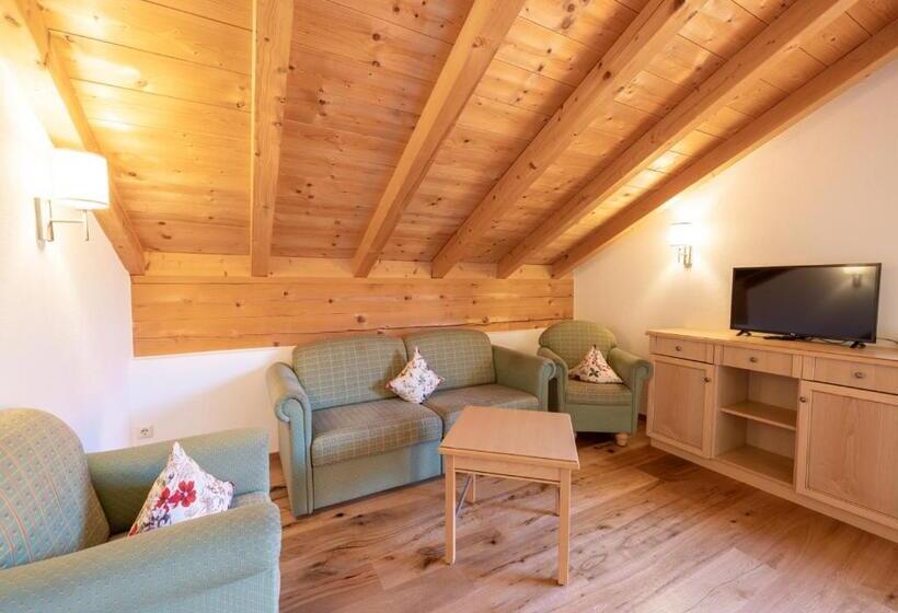 جناح عائلي, Feriengut Unterhochstätt