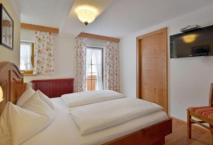 إستديو عائلى, Feriengut Unterhochstätt