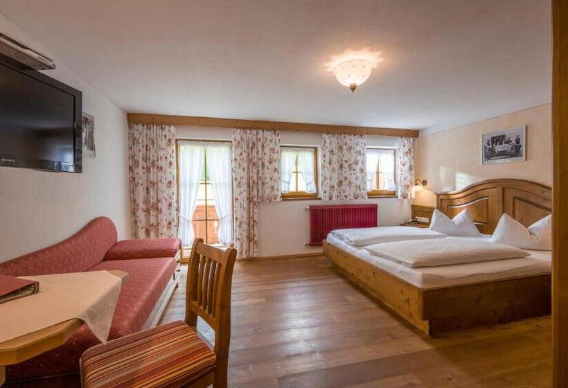 غرفة قياسية, Feriengut Unterhochstätt