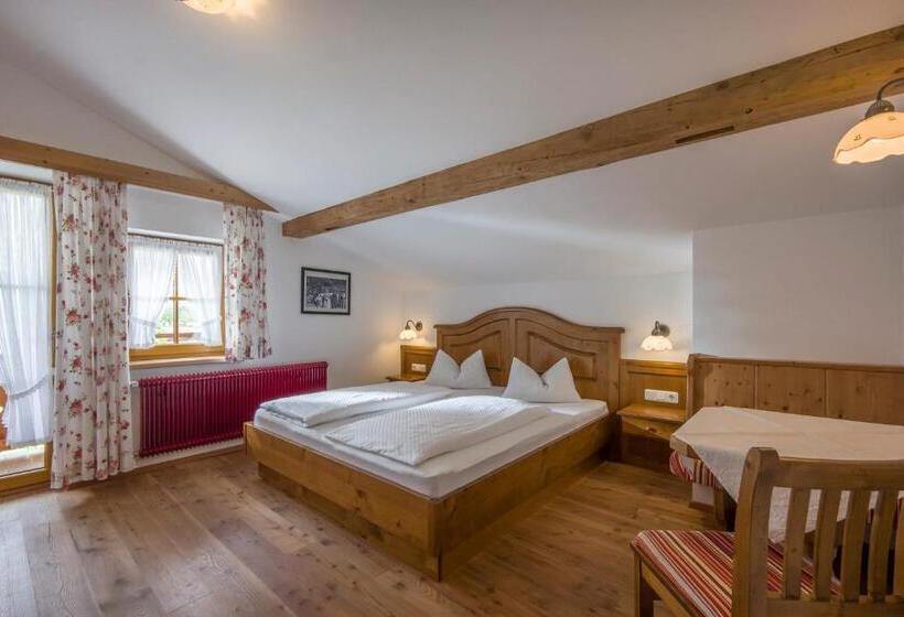 غرفة قياسية, Feriengut Unterhochstätt