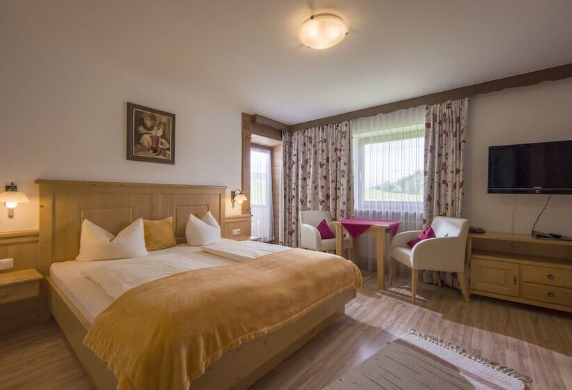 غرفة قياسية, Feriengut Unterhochstätt