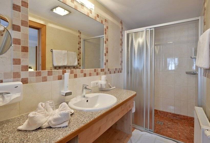 غرفة قياسية, Feriengut Unterhochstätt