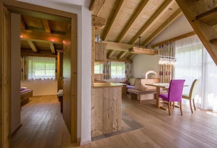 جناح عائلي, Feriengut Unterhochstätt