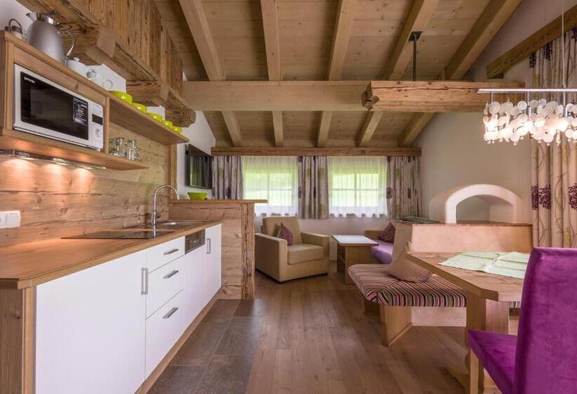 جناح عائلي, Feriengut Unterhochstätt