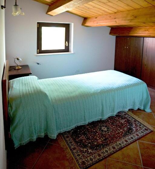 标准单人间, Agriturismo Miracco Atanasio Franco Il Maniero